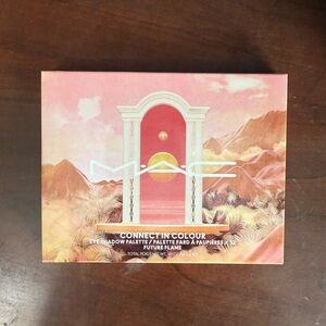 MAC Cosmetics Connect in Colour Eyeshadow Palette - Future Flame